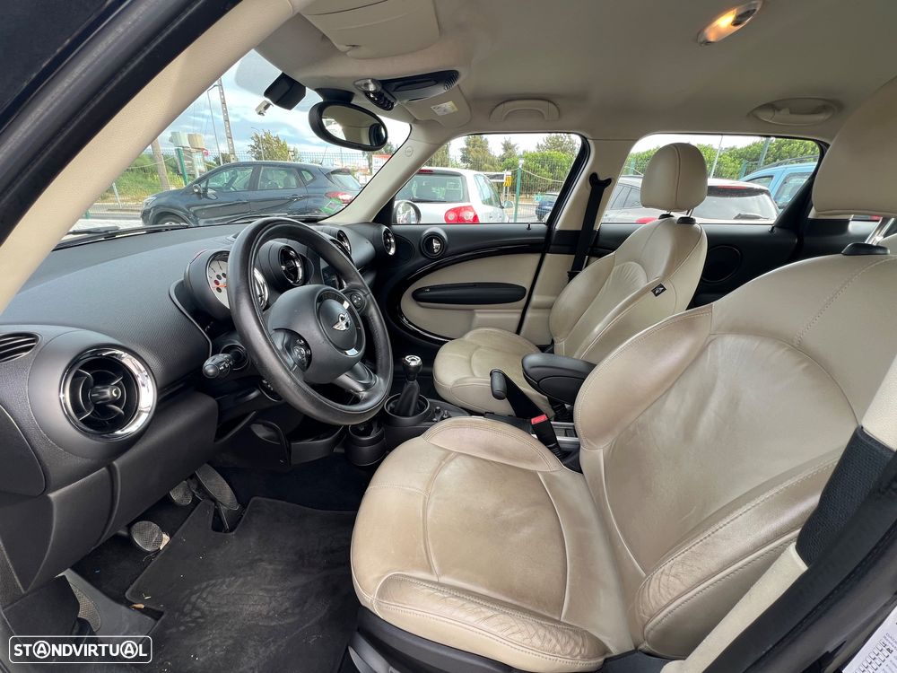 MINI Countryman Cooper D - 13