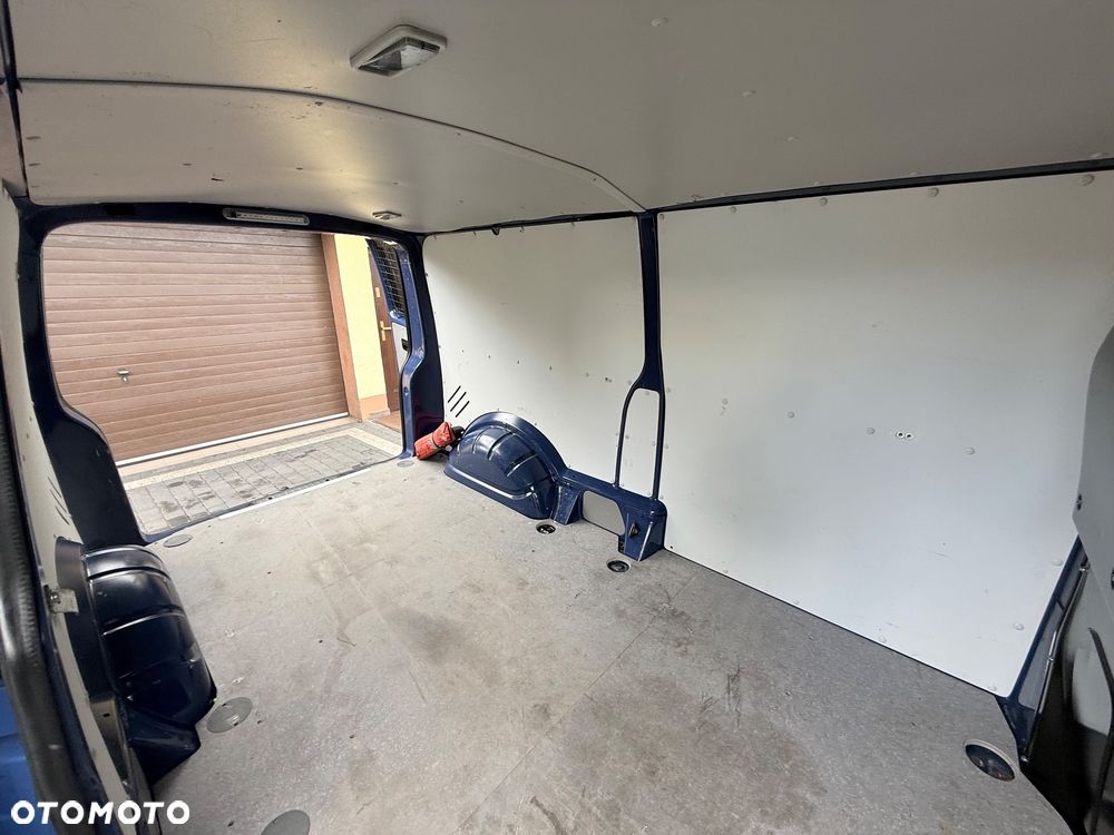 Volkswagen Transporter - 20