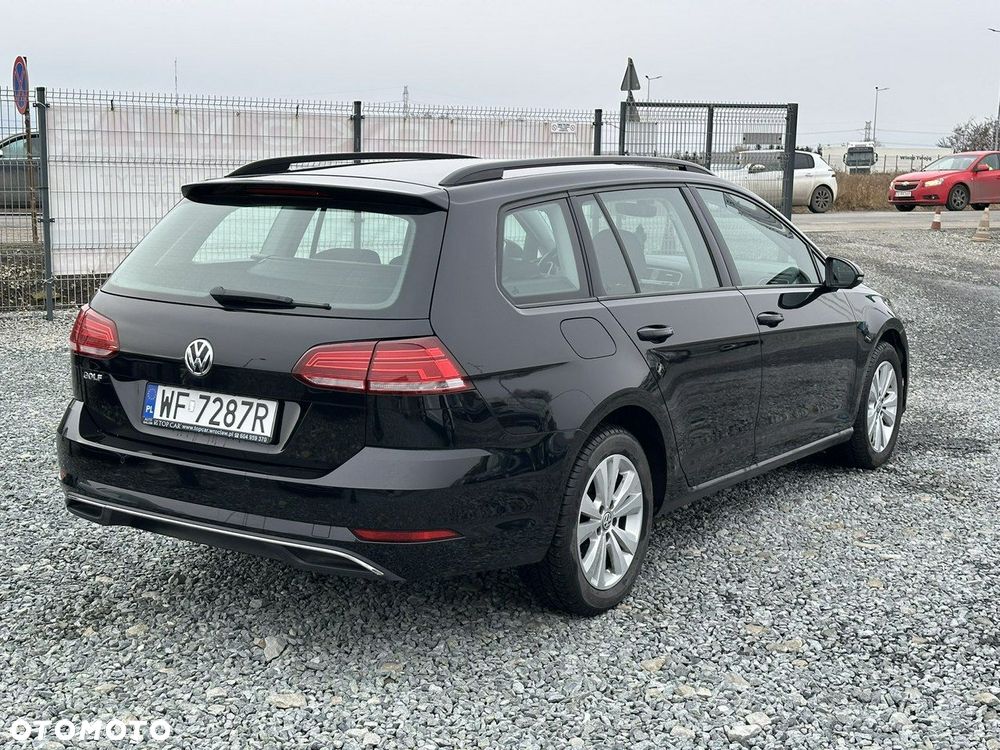 Volkswagen Golf - 5