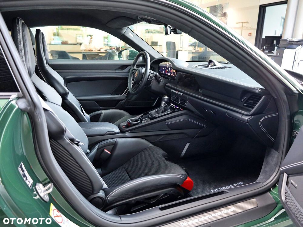 Porsche 911 - 24