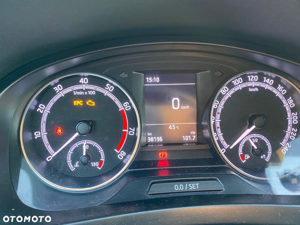 Skoda RAPID Spb 1.0 TSI Ambition - 5