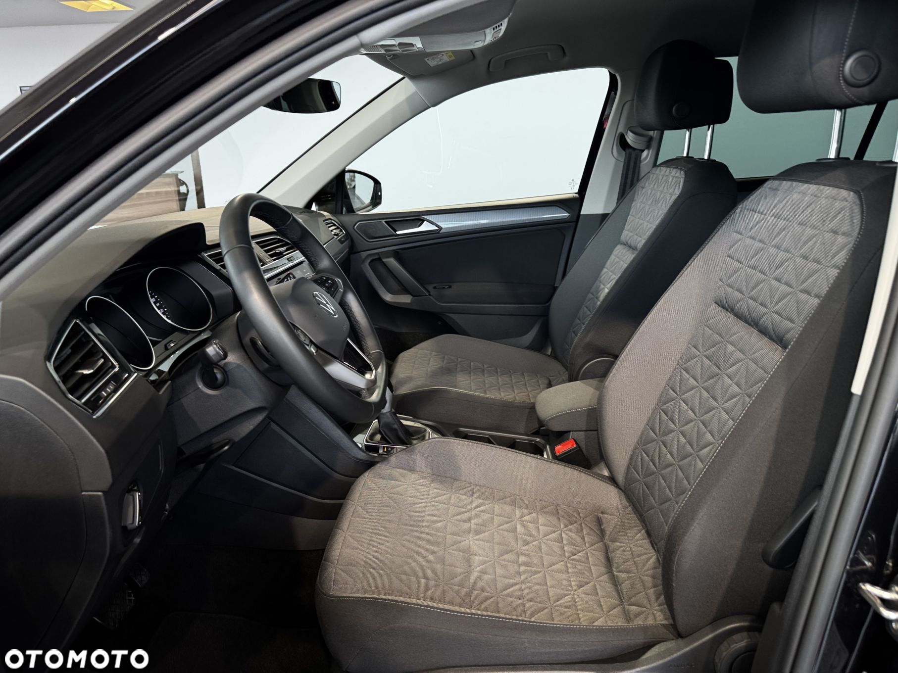 Volkswagen Tiguan - 17