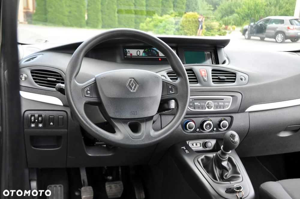 Renault Scenic 1.6 16V Luxe Privilege - 31