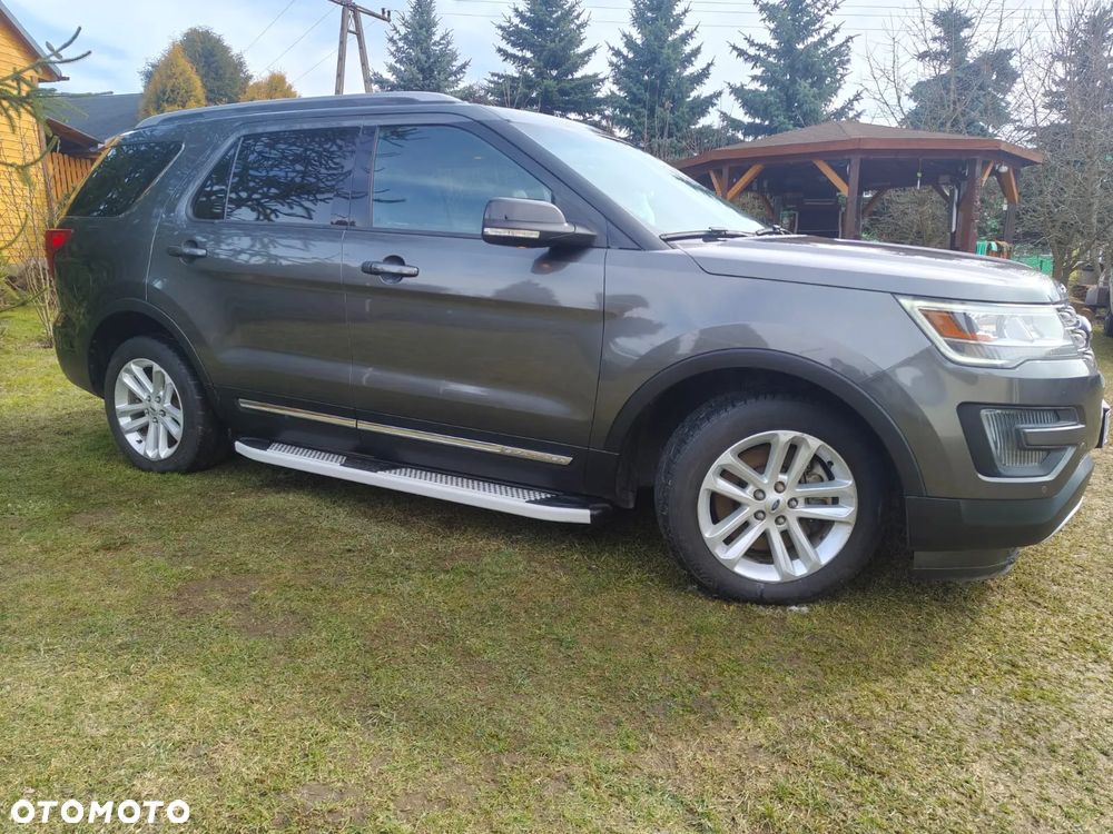 Ford Explorer - 4