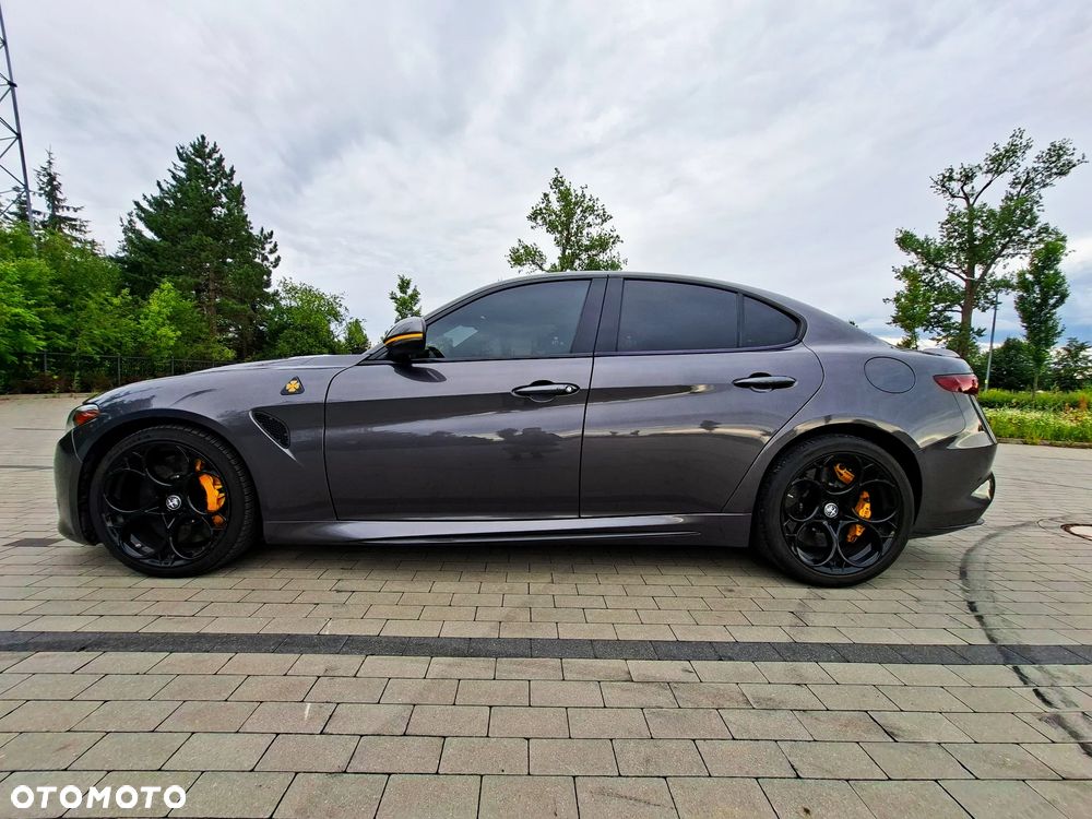 Alfa Romeo Giulia 2.9 V6 Bi-Turbo AT8 Quadrifoglio - 6