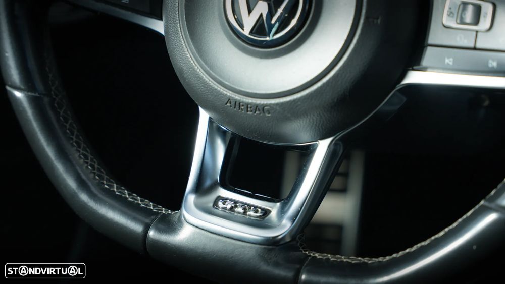 VW Golf 2.0 TDi GTD DSG - 27