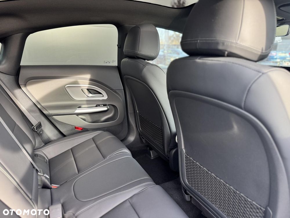 Mercedes-Benz CLA 180 mHEV 8G-DCT - 19
