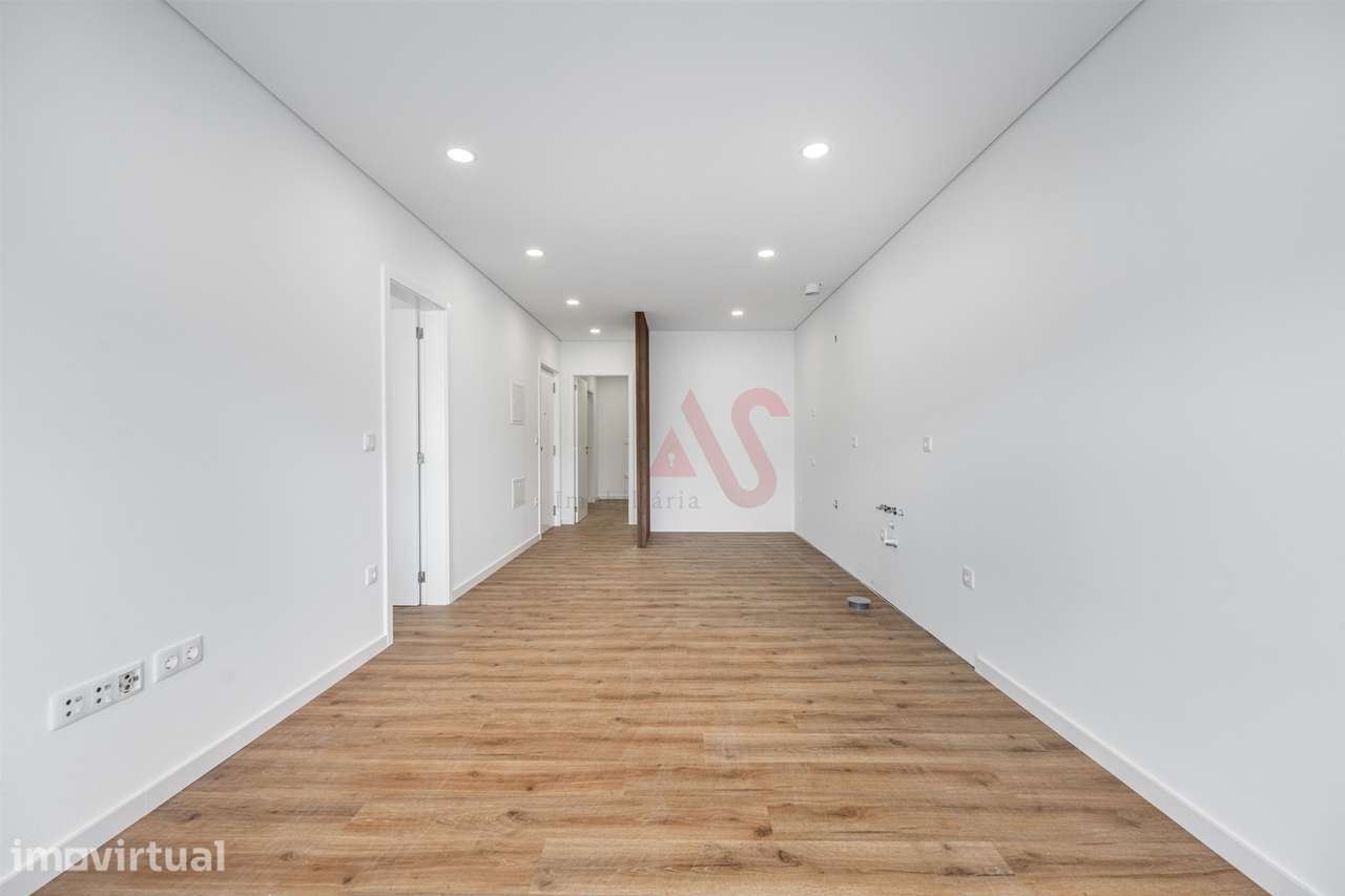 Apartamento T1+1 com Varanda no Centro de Vizela - Grande imagem: 3/9