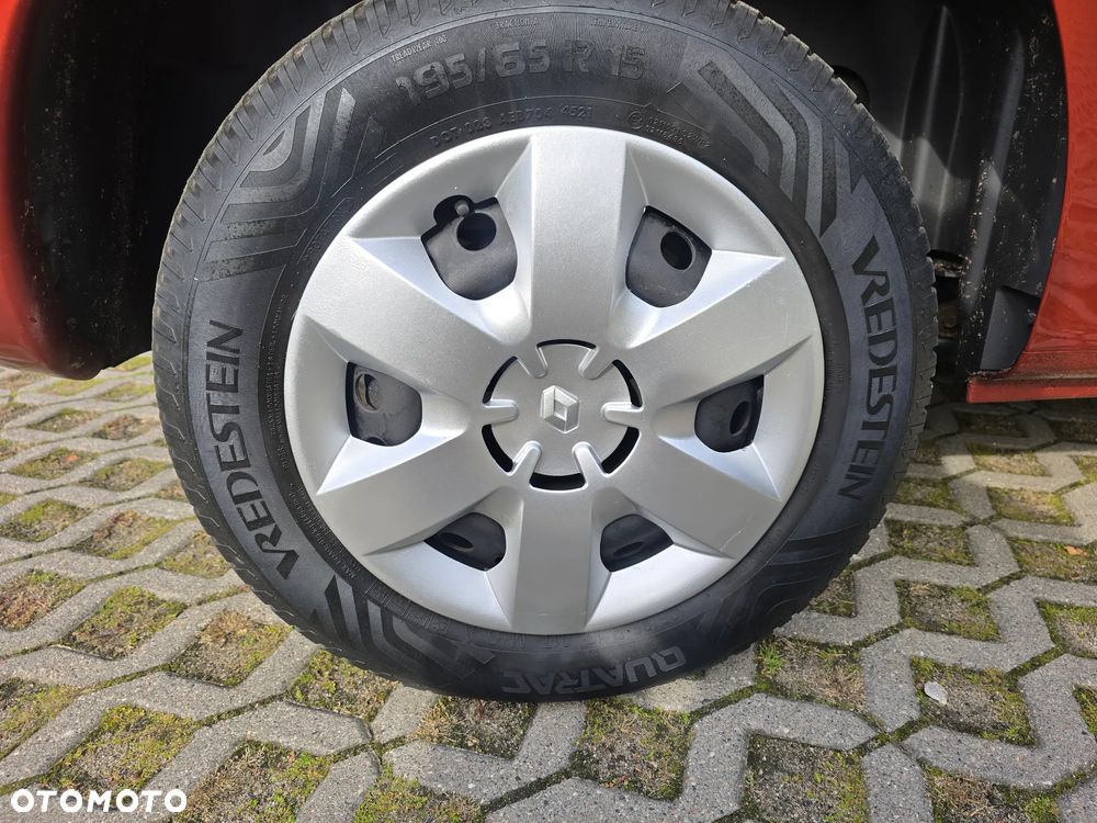 Renault Kangoo 1.6 8V Helios - 26