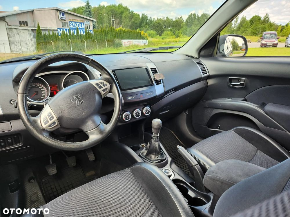 Peugeot 4007 HDI FAP 7-Sitzer Platinum - 25
