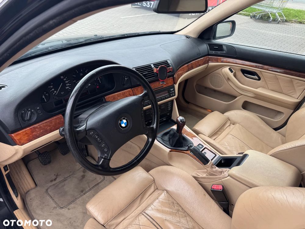 BMW Seria 5 - 21