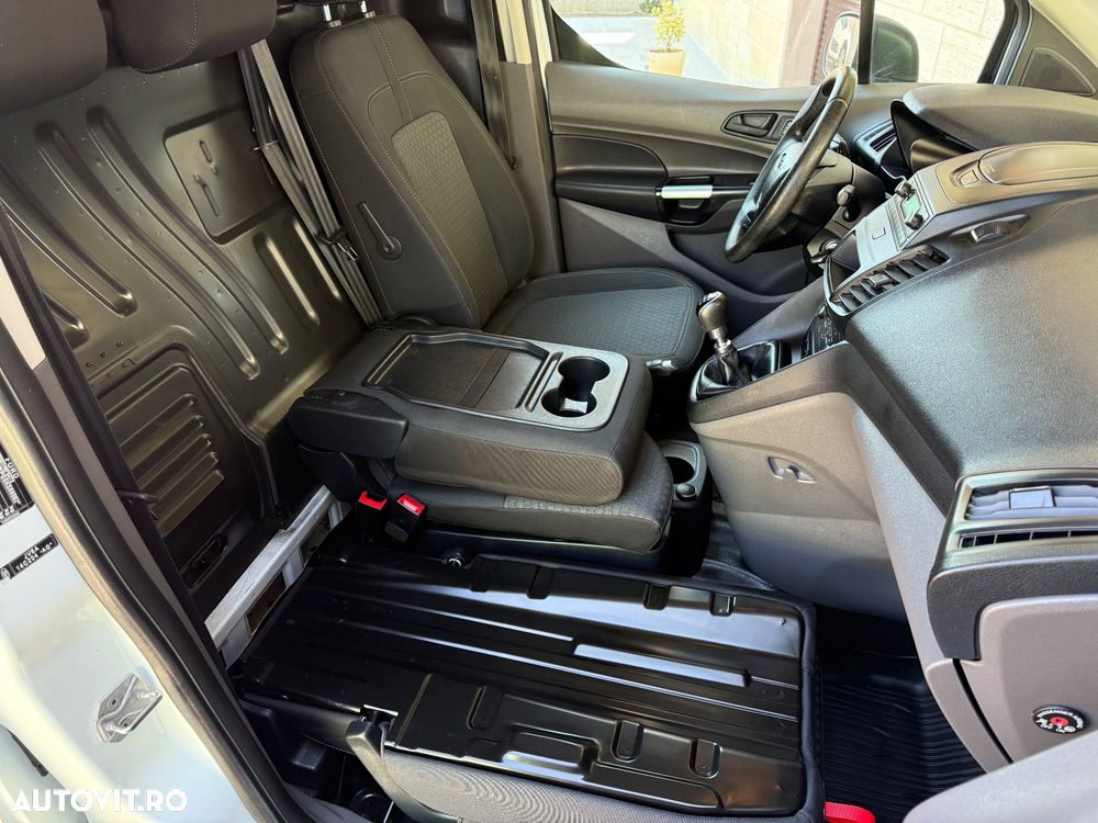 Ford Connect - 24