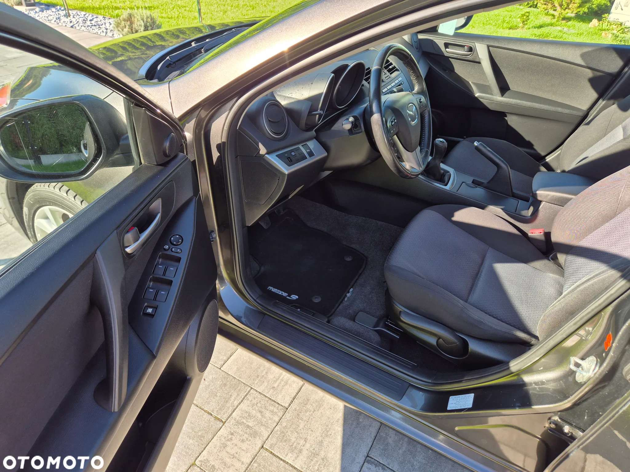 Mazda 3 - 15