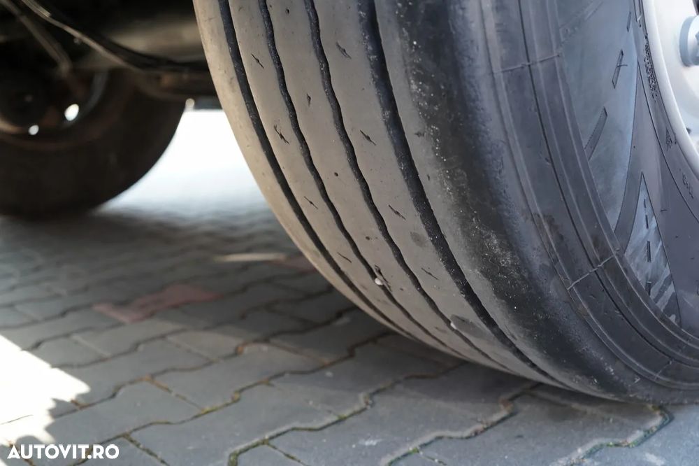 Schmitz Cargobull CORTINĂ / STANDARD / REMORCA DIN OȚEL - 9 M / ACOPERIȘ CULISANT / AXĂ CULISANTĂ / 2021 - 23