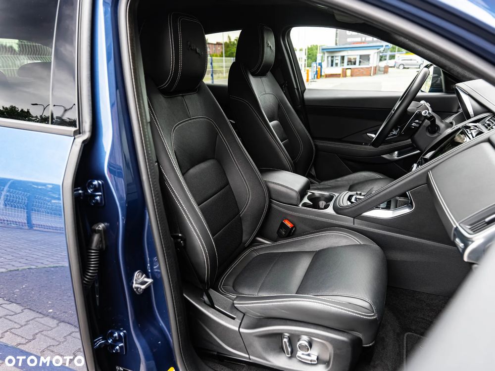 Jaguar E-Pace D200 AWD R-Dynamic - 25