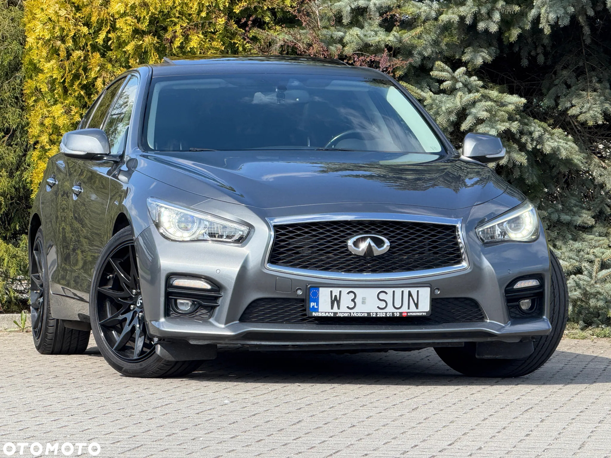 Infiniti Q50 2.0t Sport Sound Studio by Bose - 12