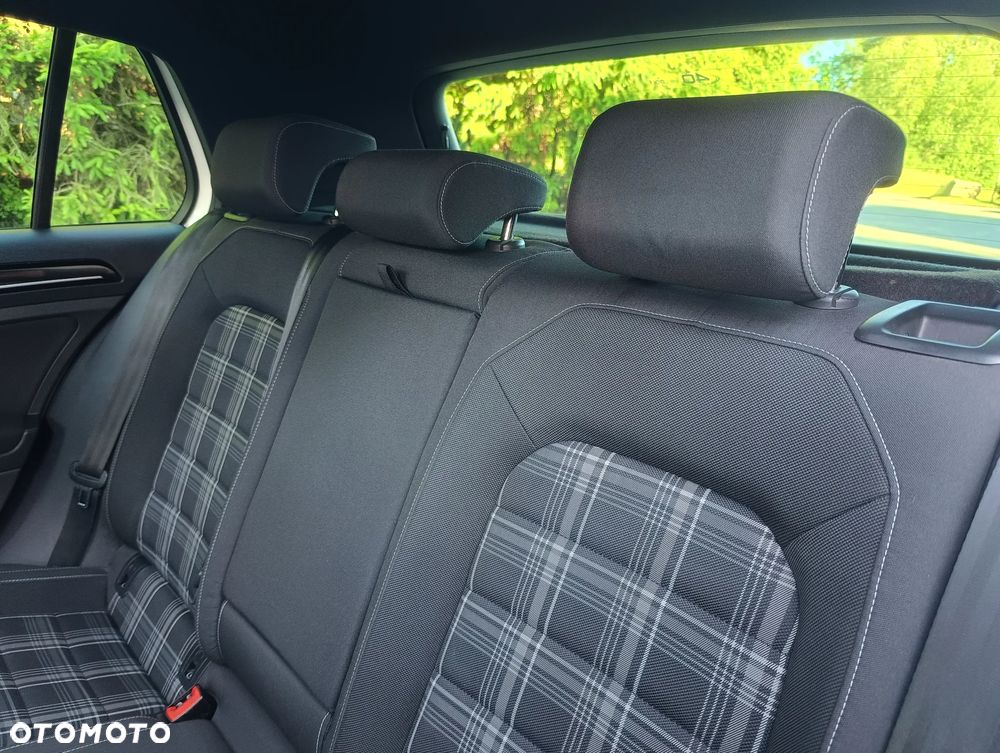 Volkswagen Golf GTD 2.0 TDI SCR DSG - 13