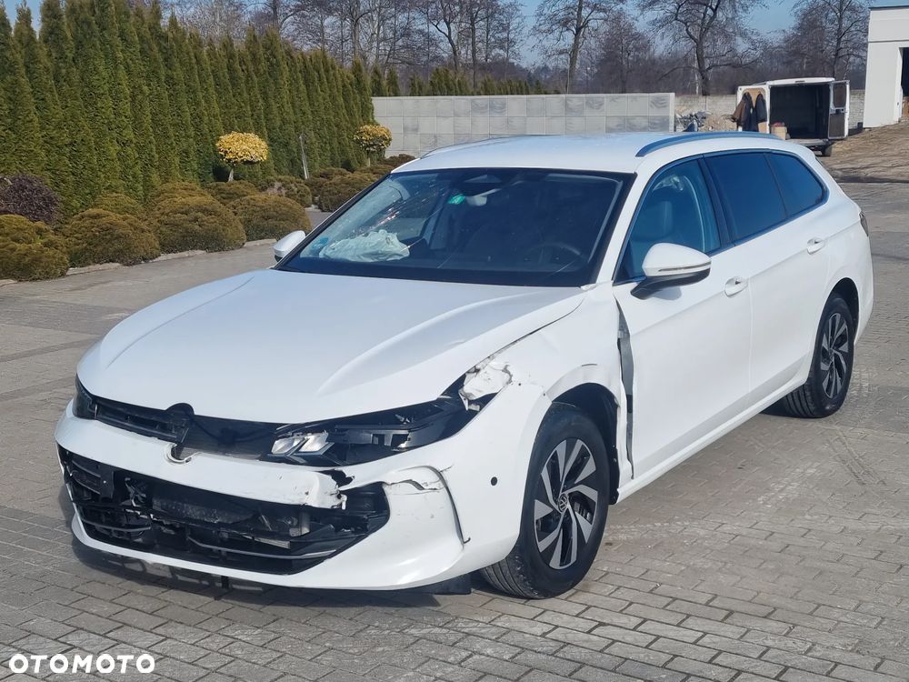 Volkswagen Passat Variant 1.5 TSI OPF DSG Business - 3