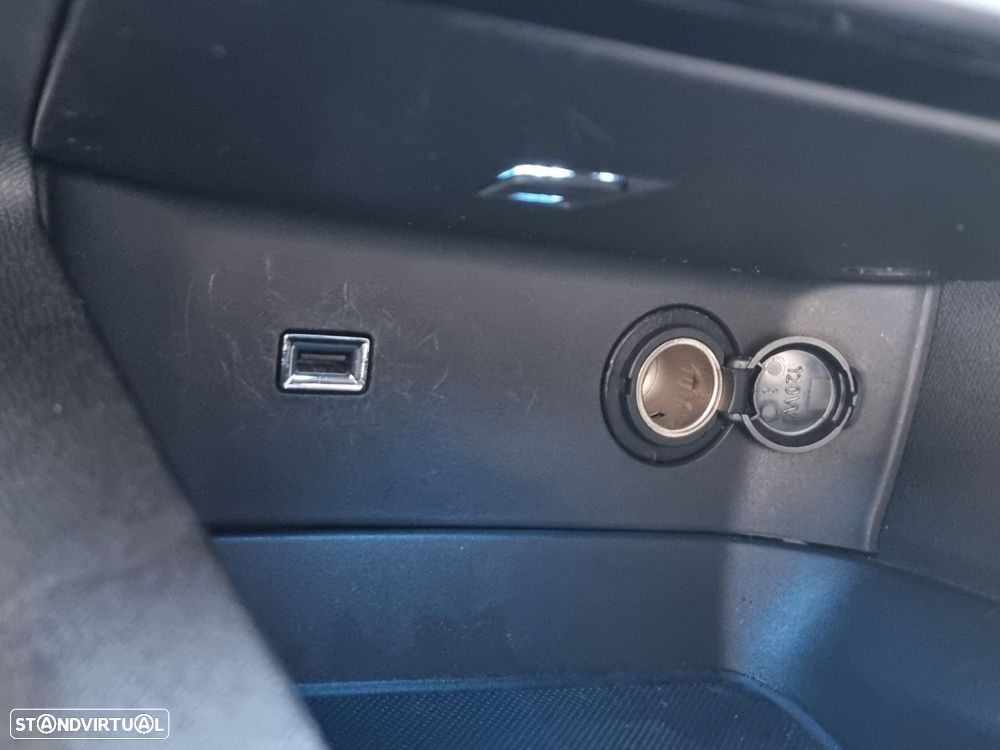 Peugeot 3008 1.5 BlueHDi GT Pack EAT8 - 18