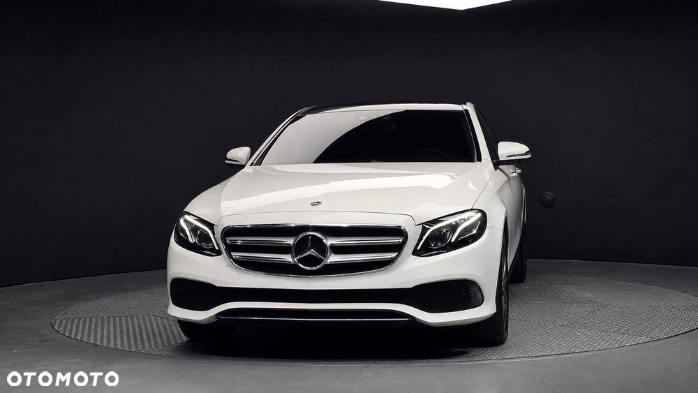 Mercedes-Benz Klasa E 300 9G-TRONIC Avantgarde - 4