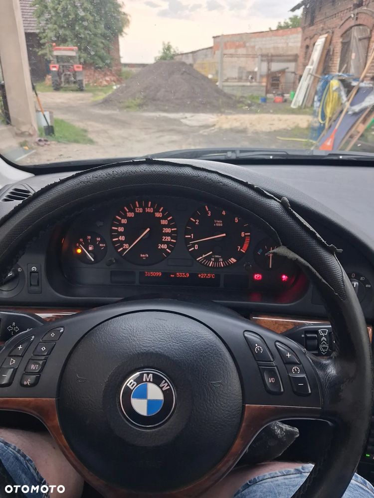 BMW Seria 5 520i - 6