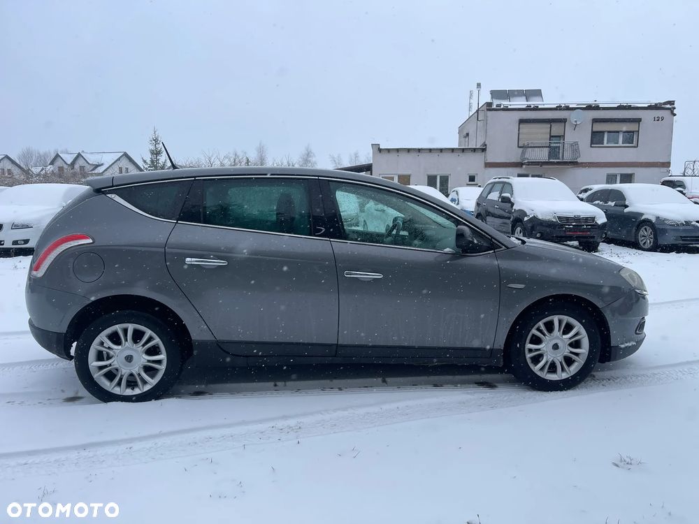 Lancia Delta 1.6 MultiJet 16v Silver - 3