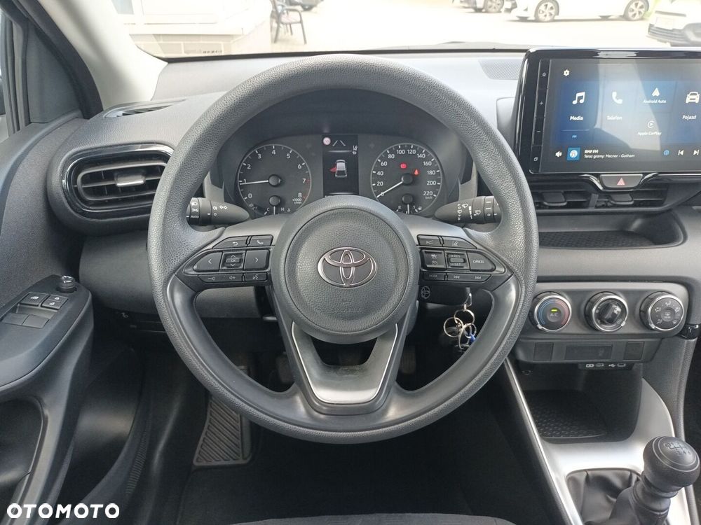 Toyota Yaris 1.5 Active - 9