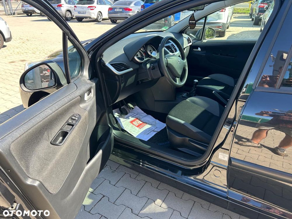 Peugeot 207 95 VTi Filou - 17