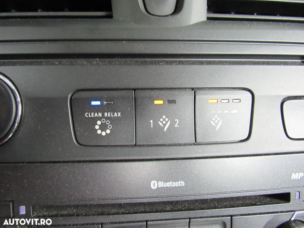Renault Latitude - 15