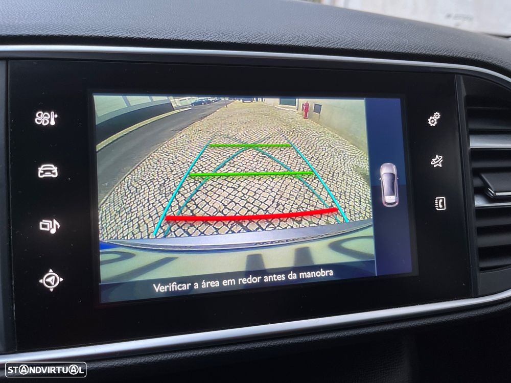 Peugeot 308 1.6 BlueHDi Allure J17 - 17