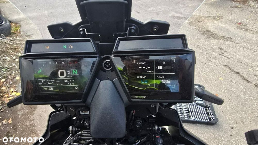 Yamaha MT - 12
