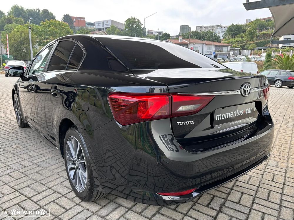 Toyota Avensis SD 2.0 D-4D Exclusive+GPS - 3