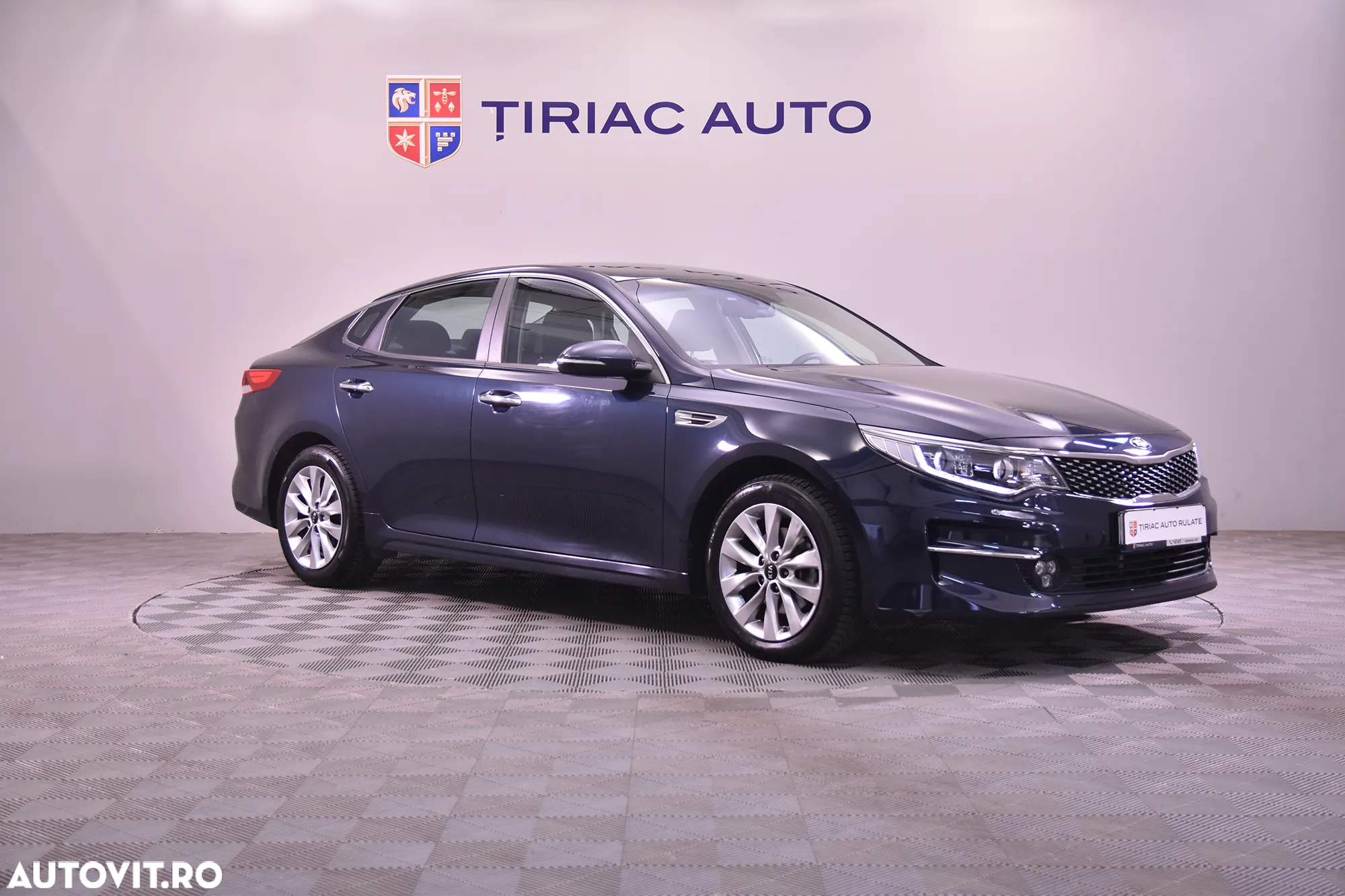 Kia Optima - 7
