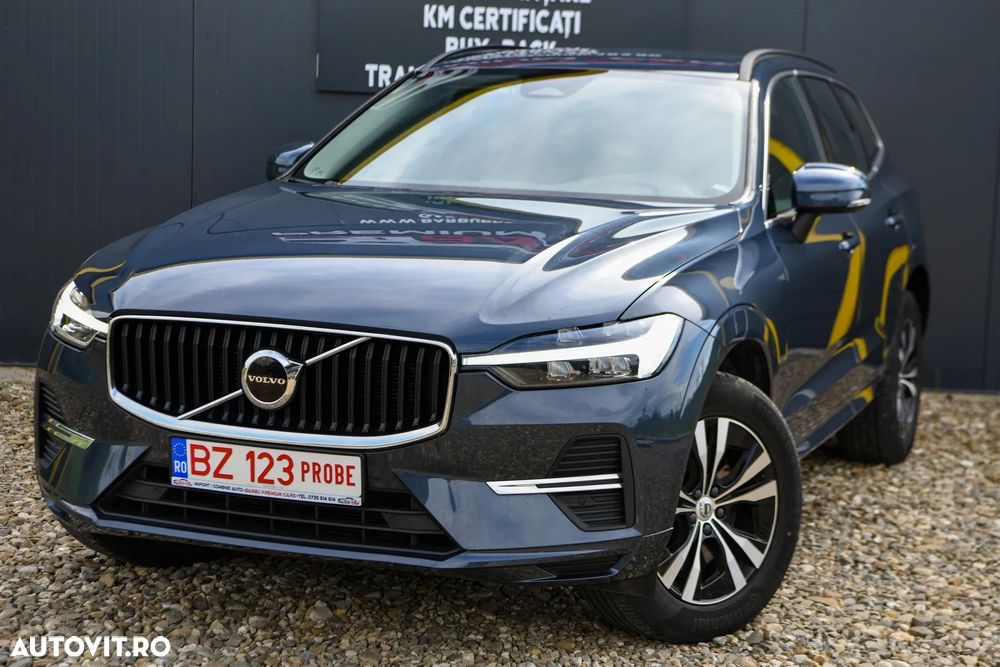 Volvo XC 60 B4 MHEV AT8 FWD Momentum - 31