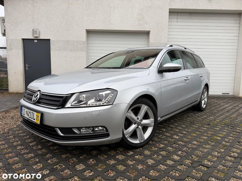 Volkswagen Passat Variant 1.6 TDI DPF BlueMot Highline - 2
