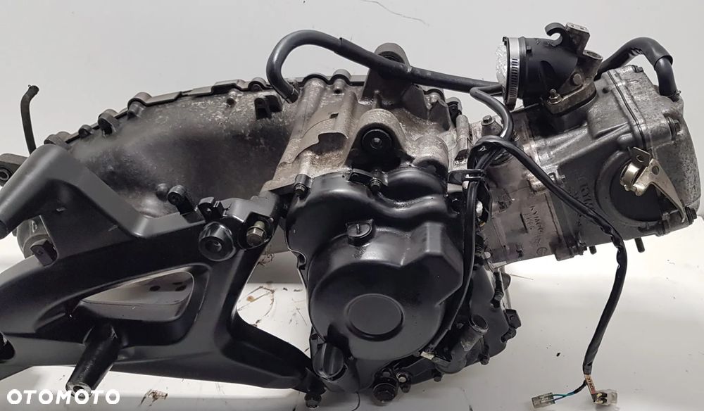 Kymco XCITING S 400i Silnik - 7