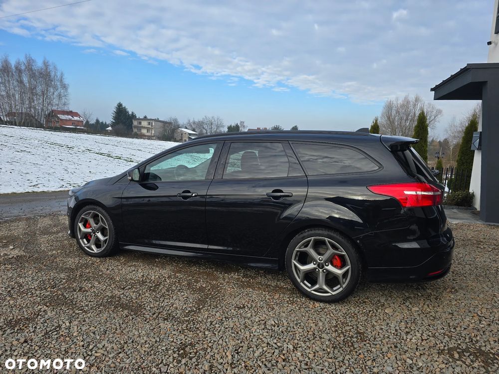 Ford Focus 2.0 EcoBoost ST mit Leder-Exclusiv-Paket - 13