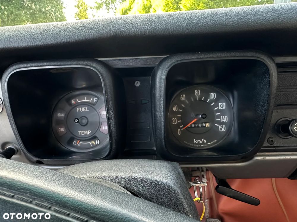 Toyota Hilux - 13