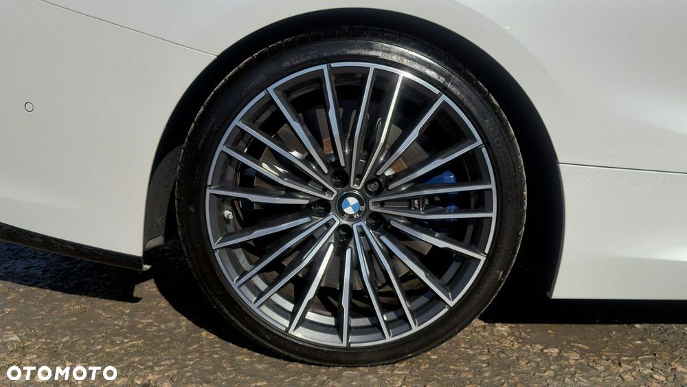 BMW Seria 8 - 40
