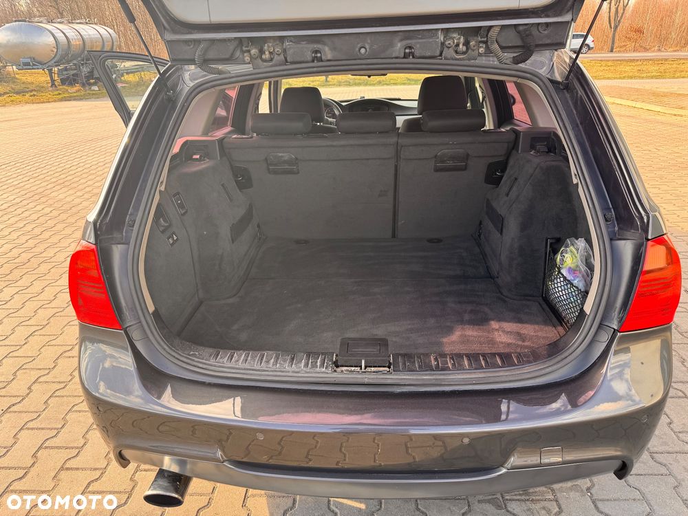 BMW Seria 3 320d - 15