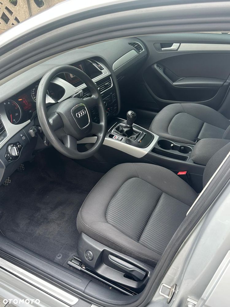Audi A4 Avant 1.8 TFSI Attraction - 22