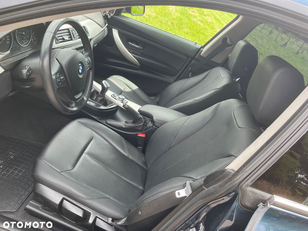 BMW 3GT 318d - 13