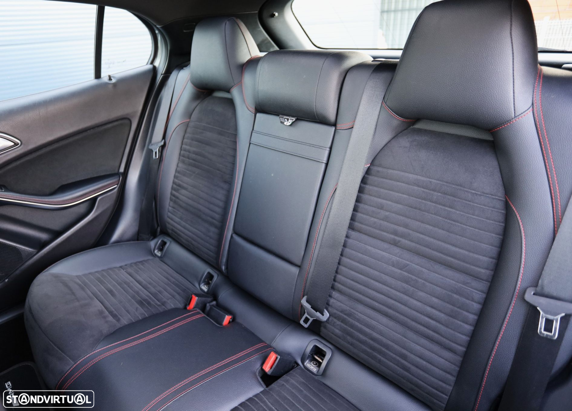 Mercedes-Benz GLA 180 d AMG Line Aut. - 25