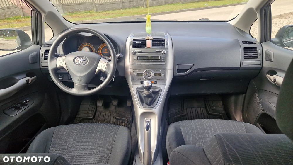 Toyota Auris 1.6 VVT-i Luna - 9