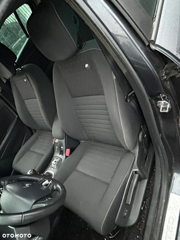 FOTEL FOTELE GRZANE KANAPA TAPICERKA WNĘTRZE RENAULT MEGANE 3 - 1