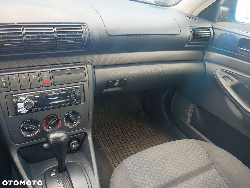 Audi A4 Limousine 1.8 - 11