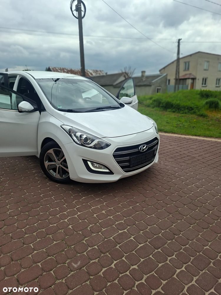 Hyundai i30 1.4 Passion - 9