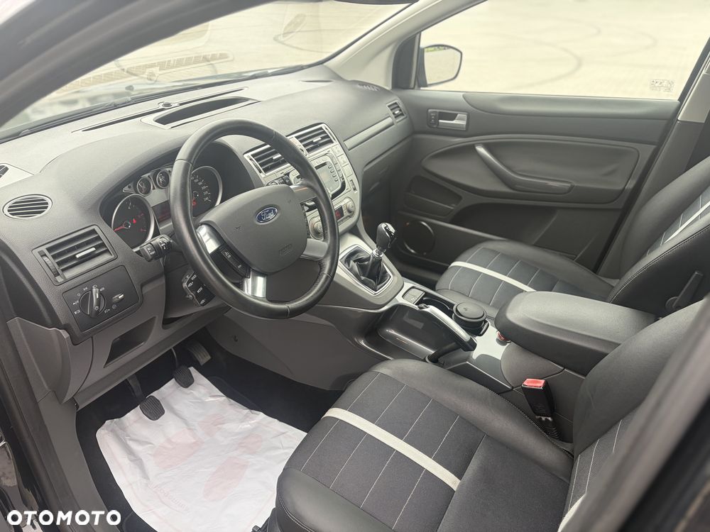 Ford Kuga - 5