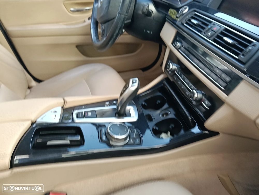 BMW 518 d Aut. Luxury Line - 8