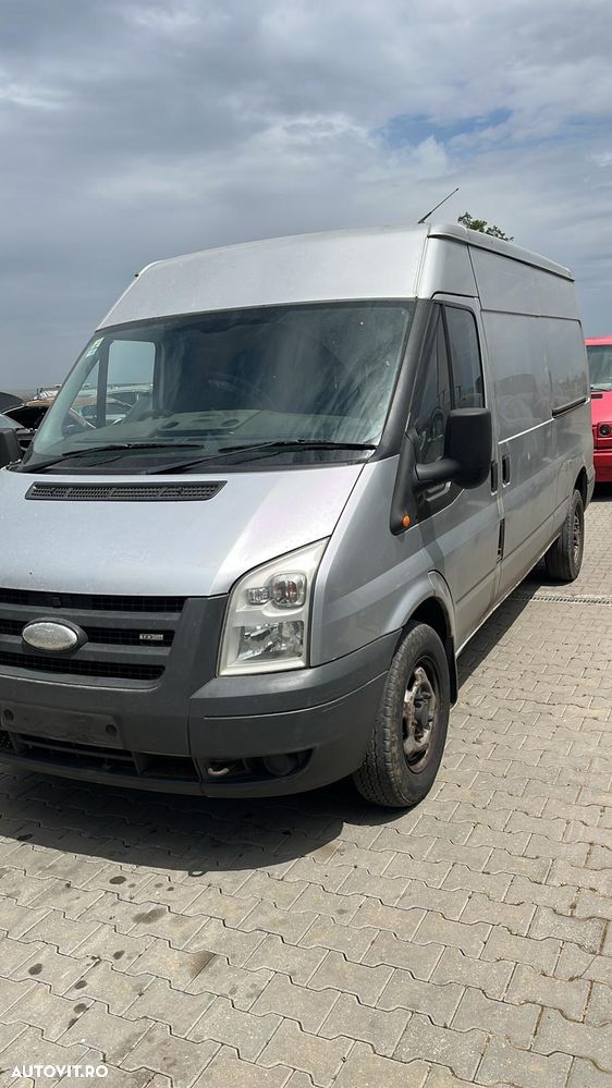 Dezmembram Ford Transit 2.4 diesel din 2009 - 2